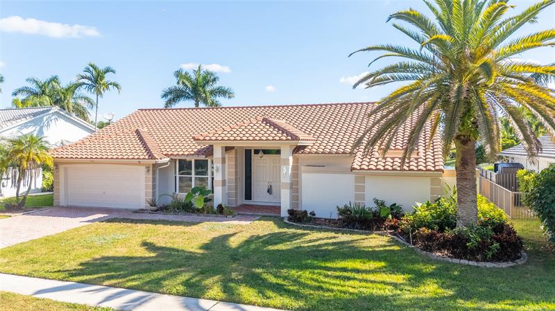 560 NW 110th Ave, Plantation FL